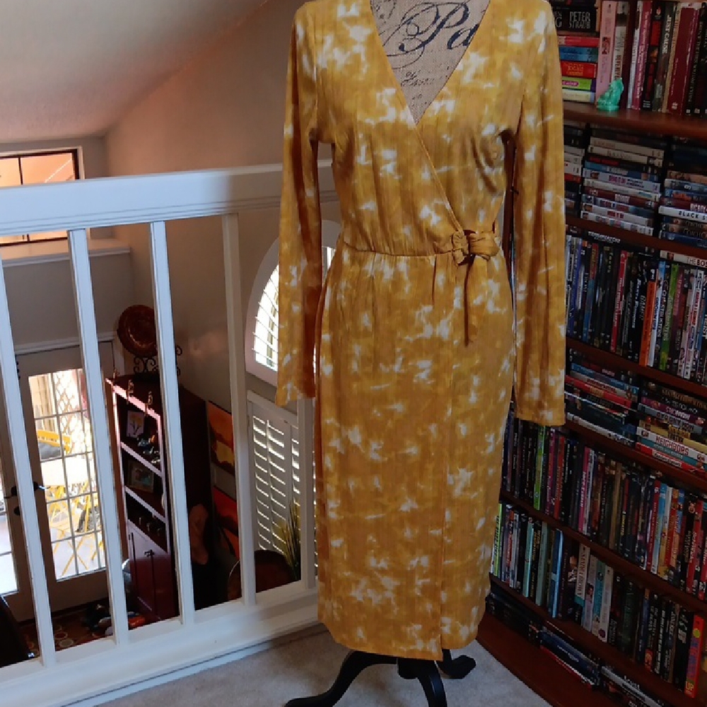June & Hudson Mustard Tie-Dye Wrap Dress
